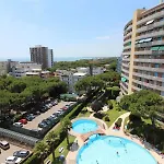 Modern By The Pool *